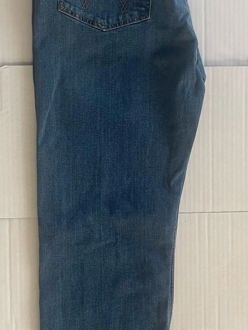 Wrangler Men’s Dark Blue Boot-Cut Jeans